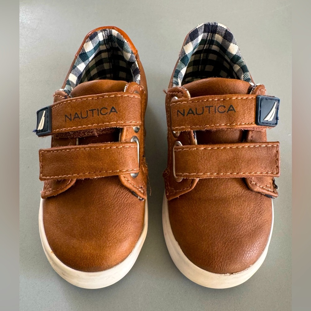 Nautica Toddlers Size 7 Brown double-strapped Sneakers, Casual Athletic Shoes